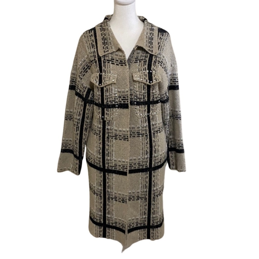 Madison Plaid Open Front Cardigan. Bedazzled Front Pockets. Side Pockets. Sz M/L